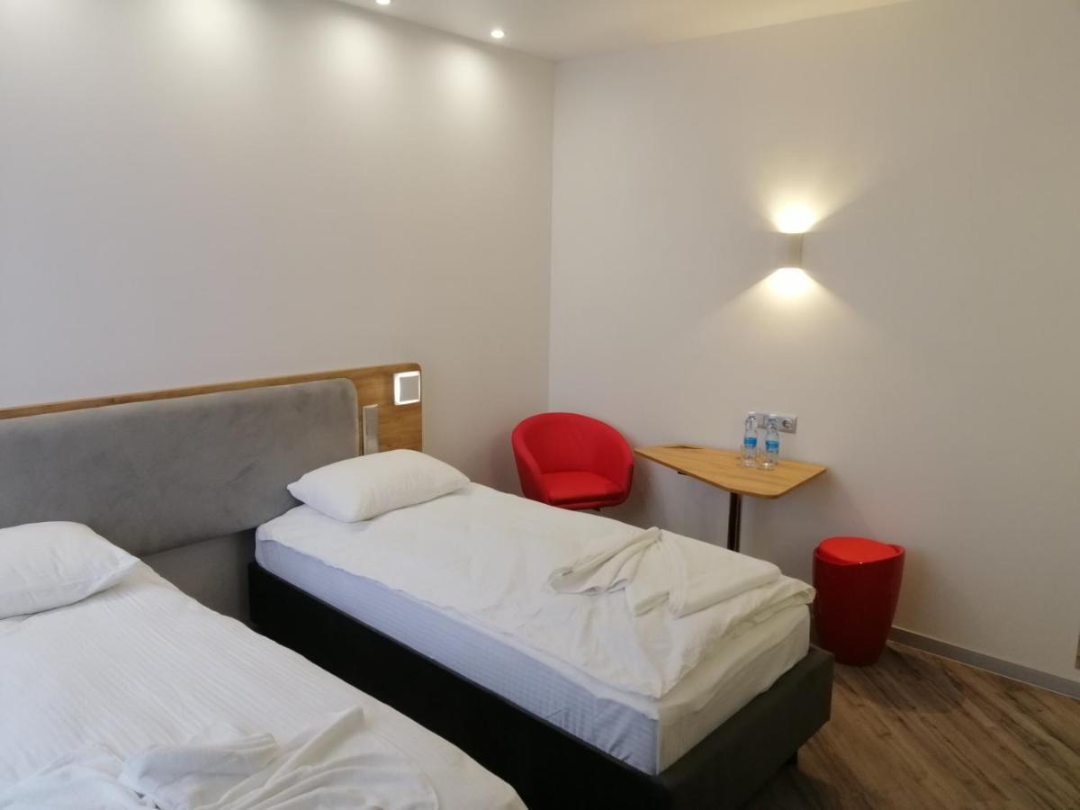 Bar  Guest House מראה חיצוני תמונה