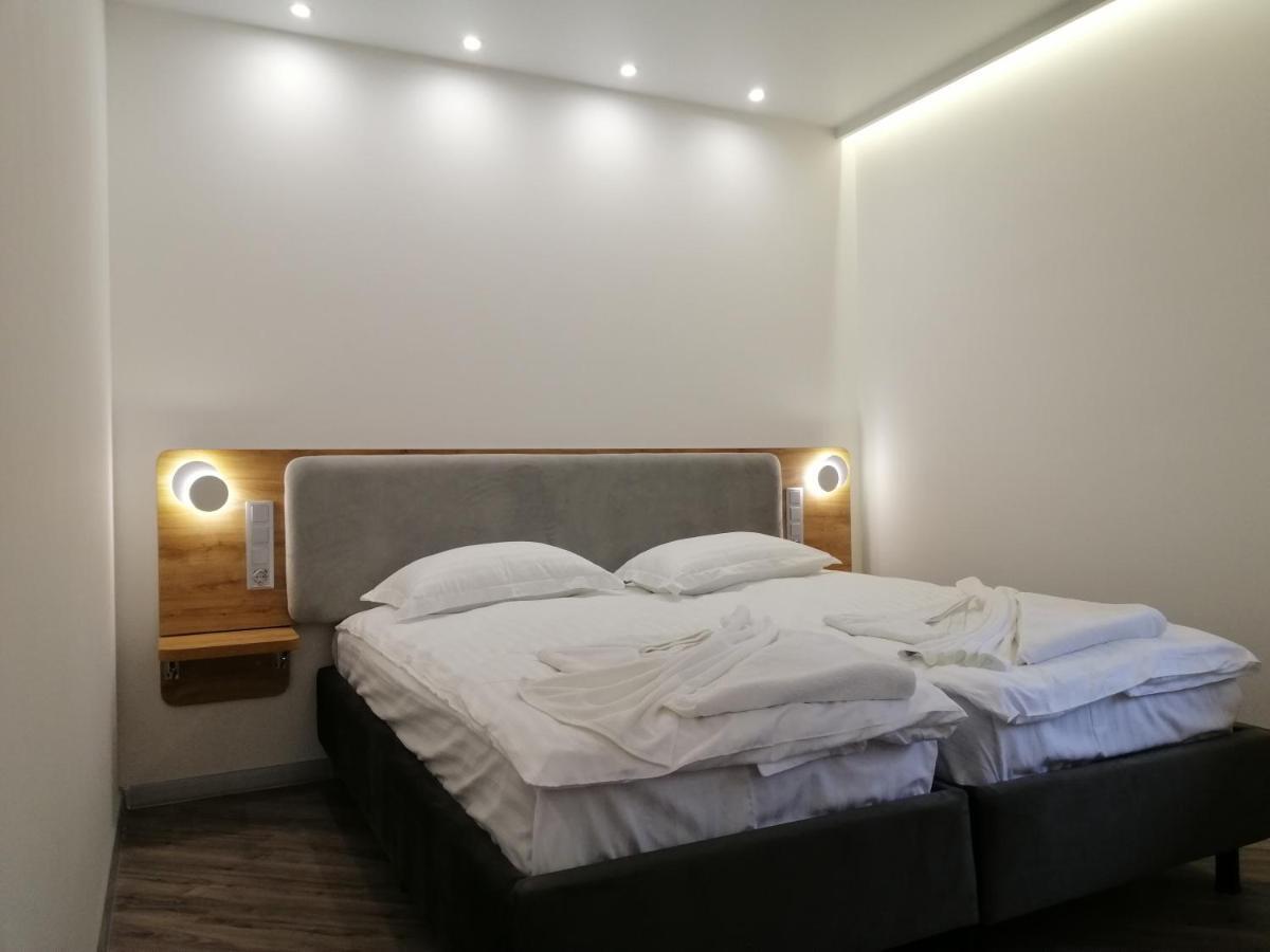 Bar  Guest House מראה חיצוני תמונה